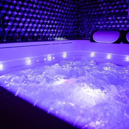 Suite Glamour & Spa Dijon Bagian luar foto